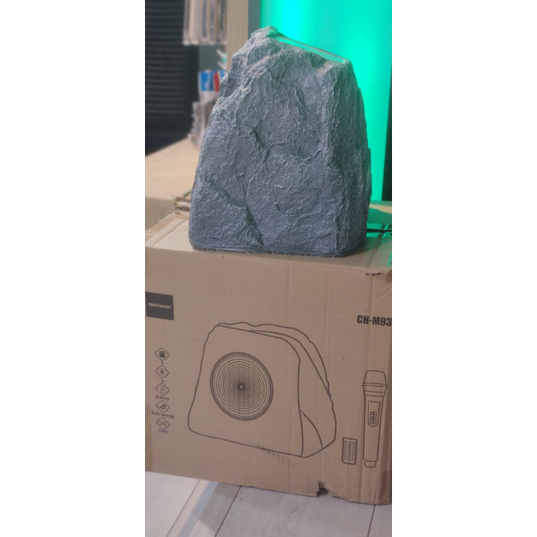 taş görünümlü güneş enerjili speaker