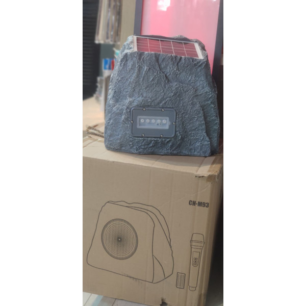 taş görünümlü güneş enerjili speaker
